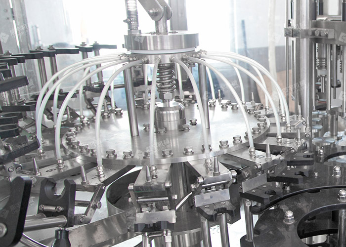 三合一玻璃瓶啤酒灌装机 三合一玻璃瓶啤酒灌装机